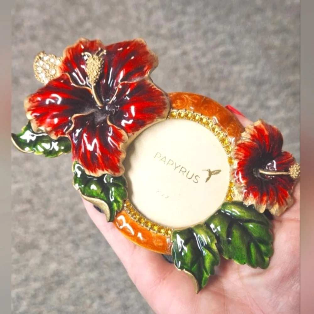 Papyrus x Wellelsey Manor 3D Enamel Floral Picture Frame